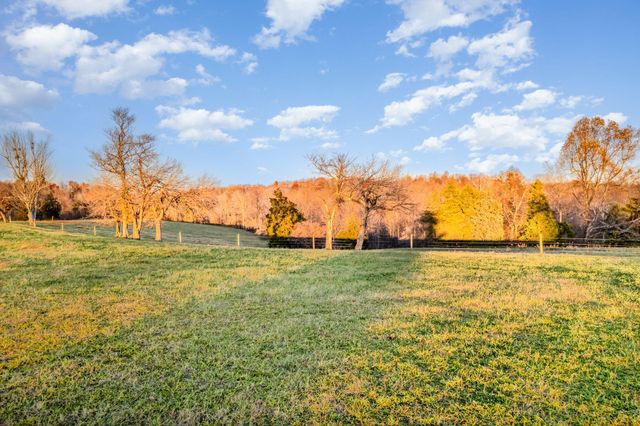 5970 KY HWY 643, Waynesburg, KY 40489