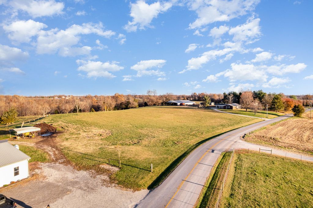 5970 KY HWY 643, Waynesburg, KY 40489