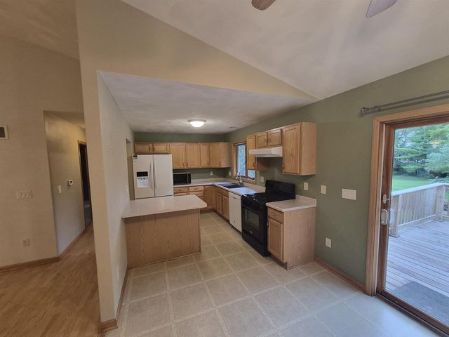 2104 Roosevelt Avenue, Beloit, WI 53511