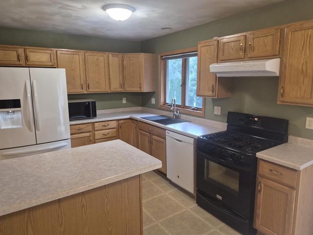 2104 Roosevelt Avenue, Beloit, WI 53511