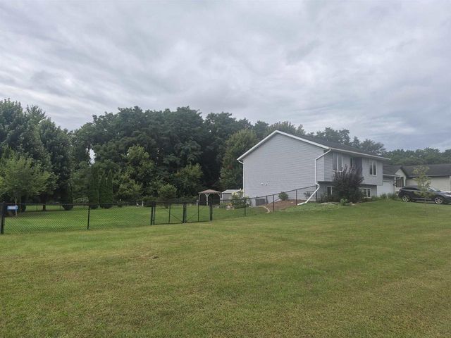 2104 Roosevelt Avenue, Beloit, WI 53511