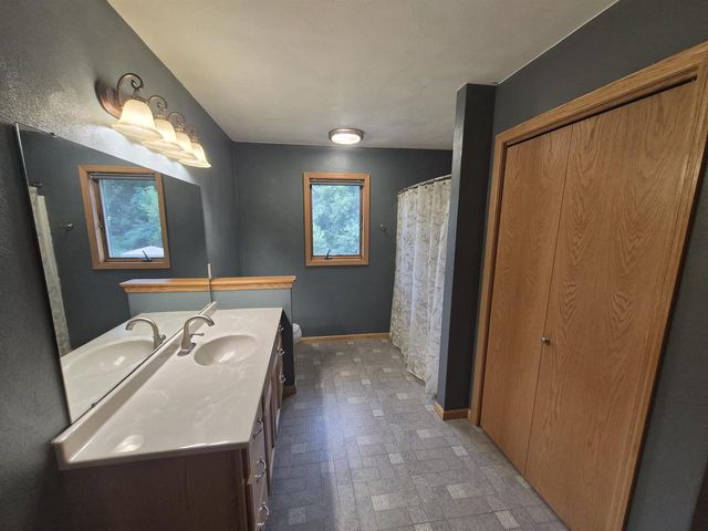 2104 Roosevelt Avenue, Beloit, WI 53511