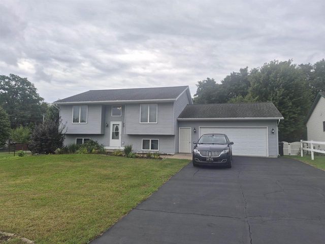 2104 Roosevelt Avenue, Beloit, WI 53511