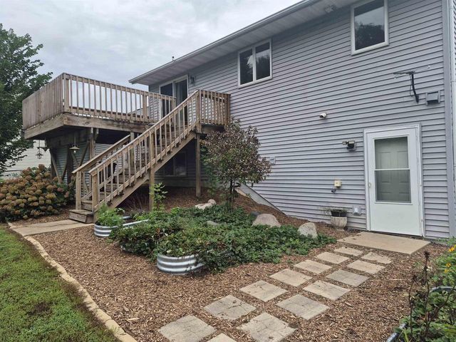 2104 Roosevelt Avenue, Beloit, WI 53511