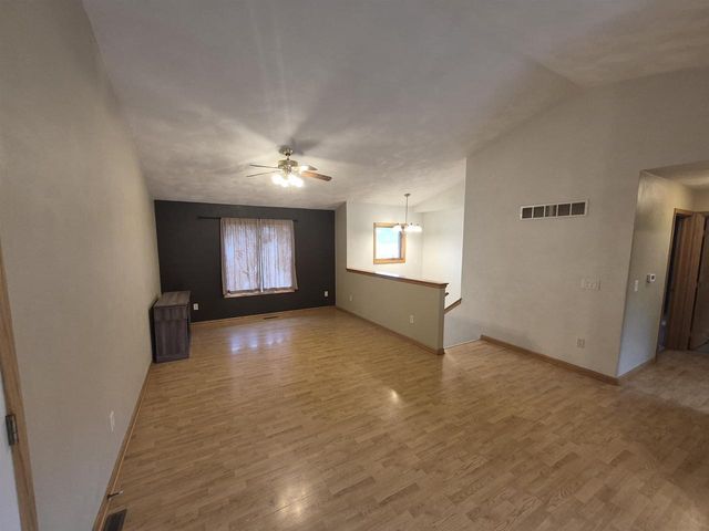 2104 Roosevelt Avenue, Beloit, WI 53511