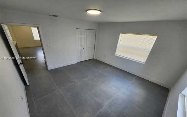 10490 SW 173rd Ter 1, Miami, FL 33157