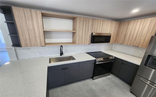 10490 SW 173rd Ter 1, Miami, FL 33157