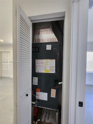 10490 SW 173rd Ter 1, Miami, FL 33157