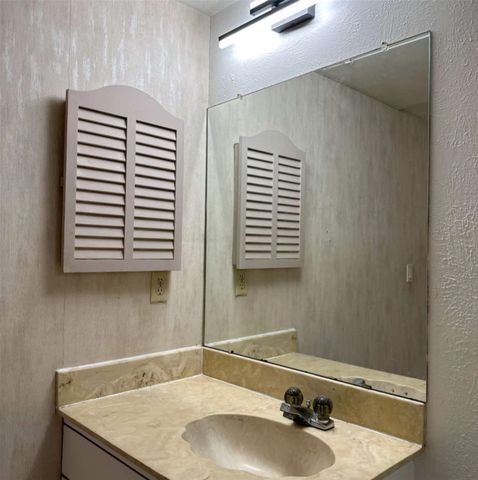 4845 Cedar Springs Road 267, Dallas, TX 75219