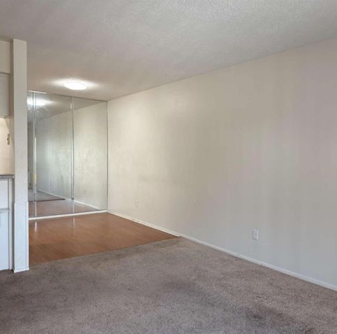 4845 Cedar Springs Road 267, Dallas, TX 75219