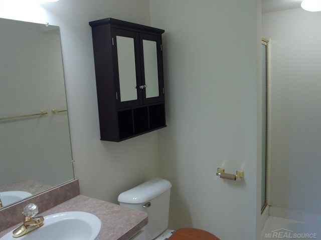 2009 Monarch Drive, Shelby Twp, MI 48316
