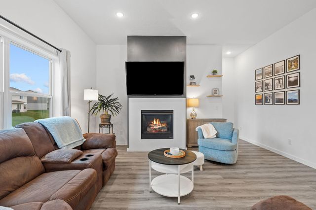 20209 Prairie Drive, Big Lake, MN 55309