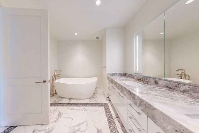 240 Devonshire Street 3901, Boston, MA 02110