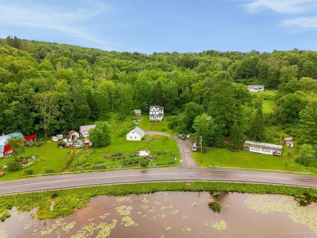 8 Norris Drive, Swan Lake, NY 12783
