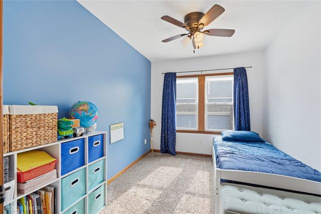 1320 Pleasant View Drive, Des Moines, IA 50315
