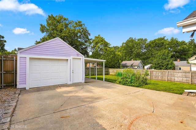 1320 Pleasant View Drive, Des Moines, IA 50315
