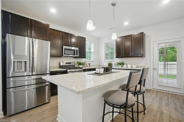 637 Middleton WAY, Chesapeake, VA 23322