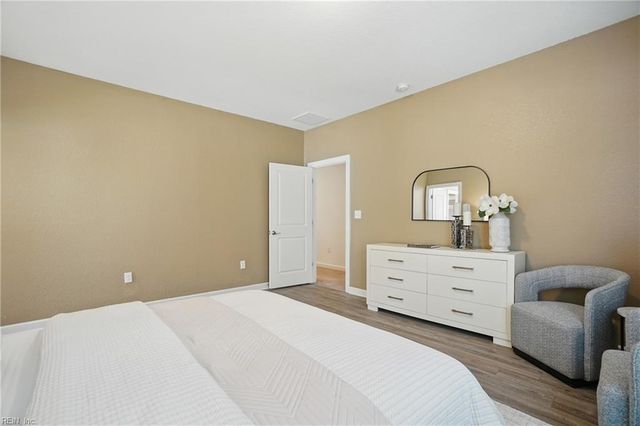 637 Middleton WAY, Chesapeake, VA 23322