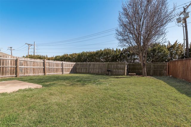 9406 Chimneywood Drive, Rowlett, TX 75089