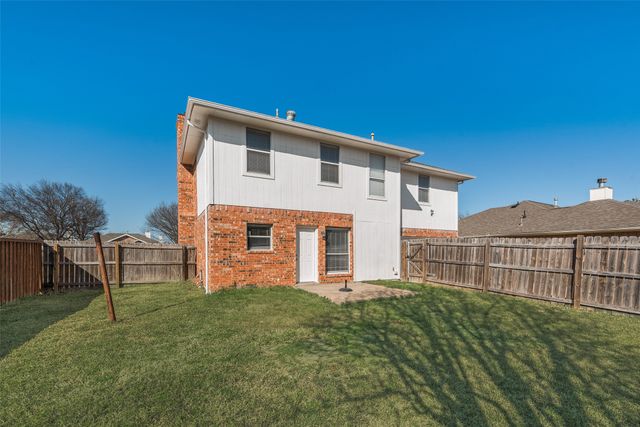 9406 Chimneywood Drive, Rowlett, TX 75089