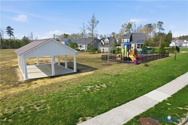 7879 Uplands Dr, New Kent, VA 23124