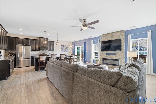 7879 Uplands Dr, New Kent, VA 23124