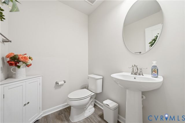 7879 Uplands Dr, New Kent, VA 23124