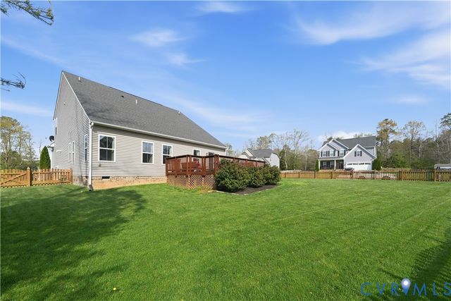 7879 Uplands Dr, New Kent, VA 23124