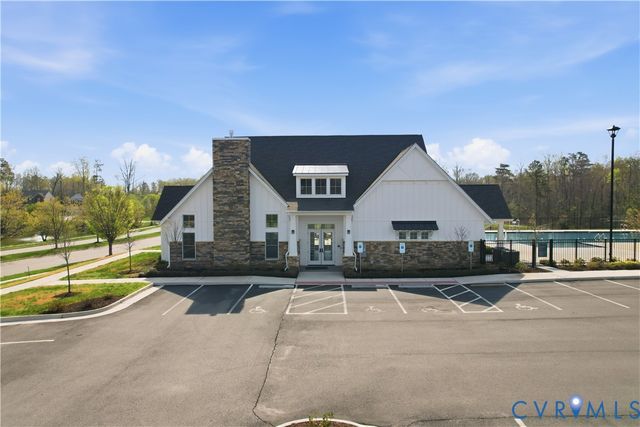 7879 Uplands Dr, New Kent, VA 23124