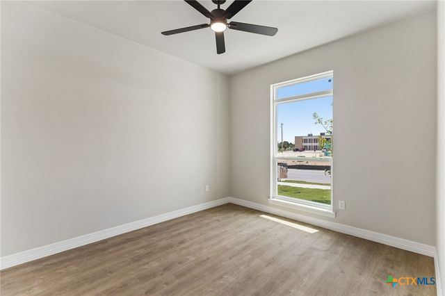 1307 Lone Pine Way, Killeen, TX 76543