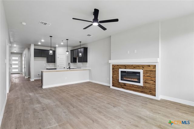 1307 Lone Pine Way, Killeen, TX 76543