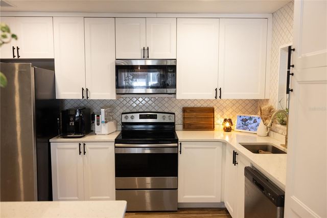 3608 W OKLAHOMA AVENUE, Tampa, FL 33611