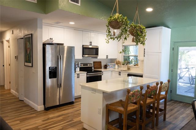 3608 W OKLAHOMA AVENUE, Tampa, FL 33611