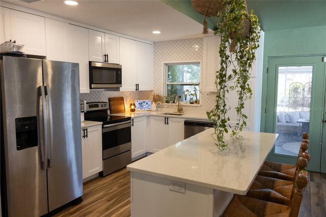 3608 W OKLAHOMA AVENUE, Tampa, FL 33611