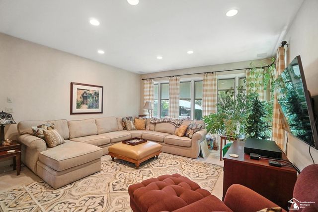 510 Ave De Lafayette Avenue, Monroe, MI 48162