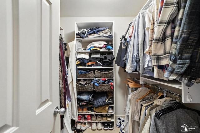 510 Ave De Lafayette Avenue, Monroe, MI 48162