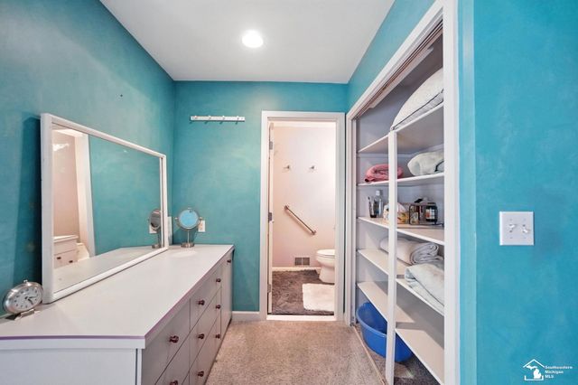 510 Ave De Lafayette Avenue, Monroe, MI 48162