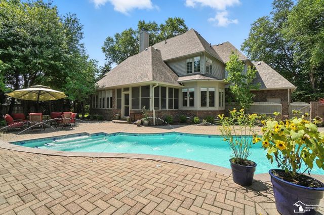 510 Ave De Lafayette Avenue, Monroe, MI 48162