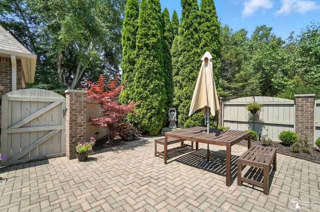 510 Ave De Lafayette Avenue, Monroe, MI 48162