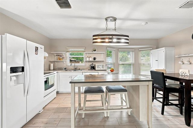 670 KIRKLAND CIRCLE, Dunedin, FL 34698