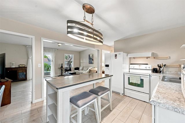 670 KIRKLAND CIRCLE, Dunedin, FL 34698