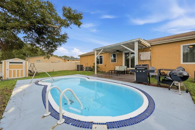 670 KIRKLAND CIRCLE, Dunedin, FL 34698