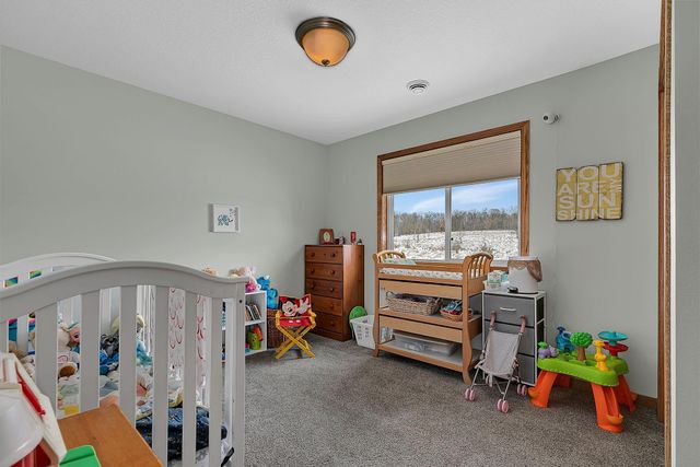 10185 440th Street, Holdingford, MN 56340