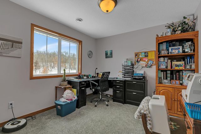 10185 440th Street, Holdingford, MN 56340