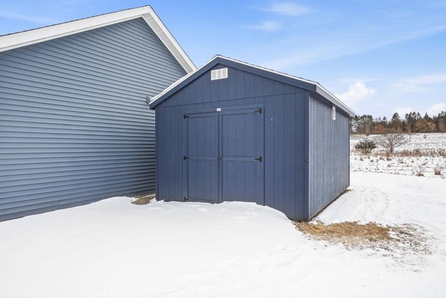 10185 440th Street, Holdingford, MN 56340