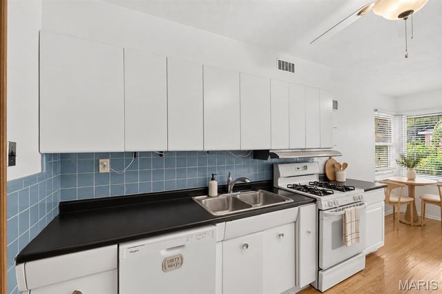 8250 Tulane Avenue, St Louis, MO 63132