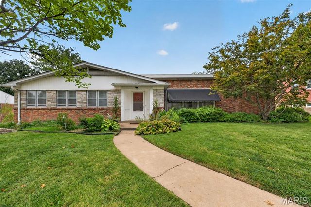 8250 Tulane Avenue, St Louis, MO 63132
