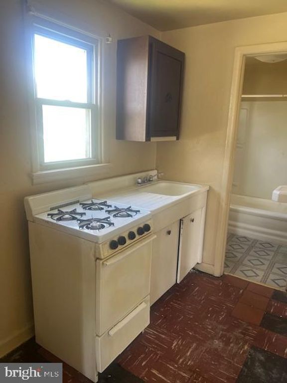 1511 W 13TH ST, Chester, PA 19013