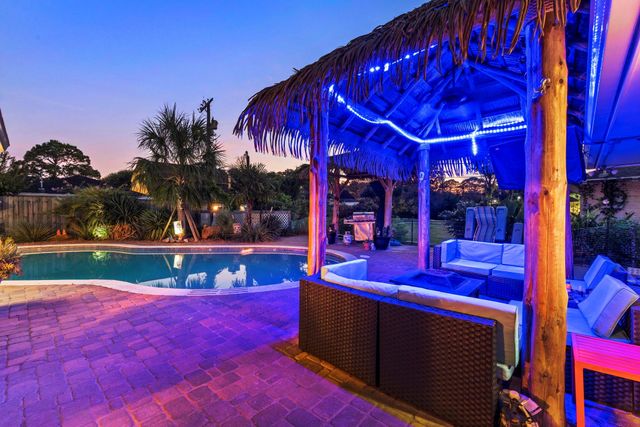 8611 Twelve Oaks Drive, Texas City, TX 77591