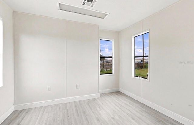 4946 E HILLSBOROUGH AVENUE, Tampa, FL 33610